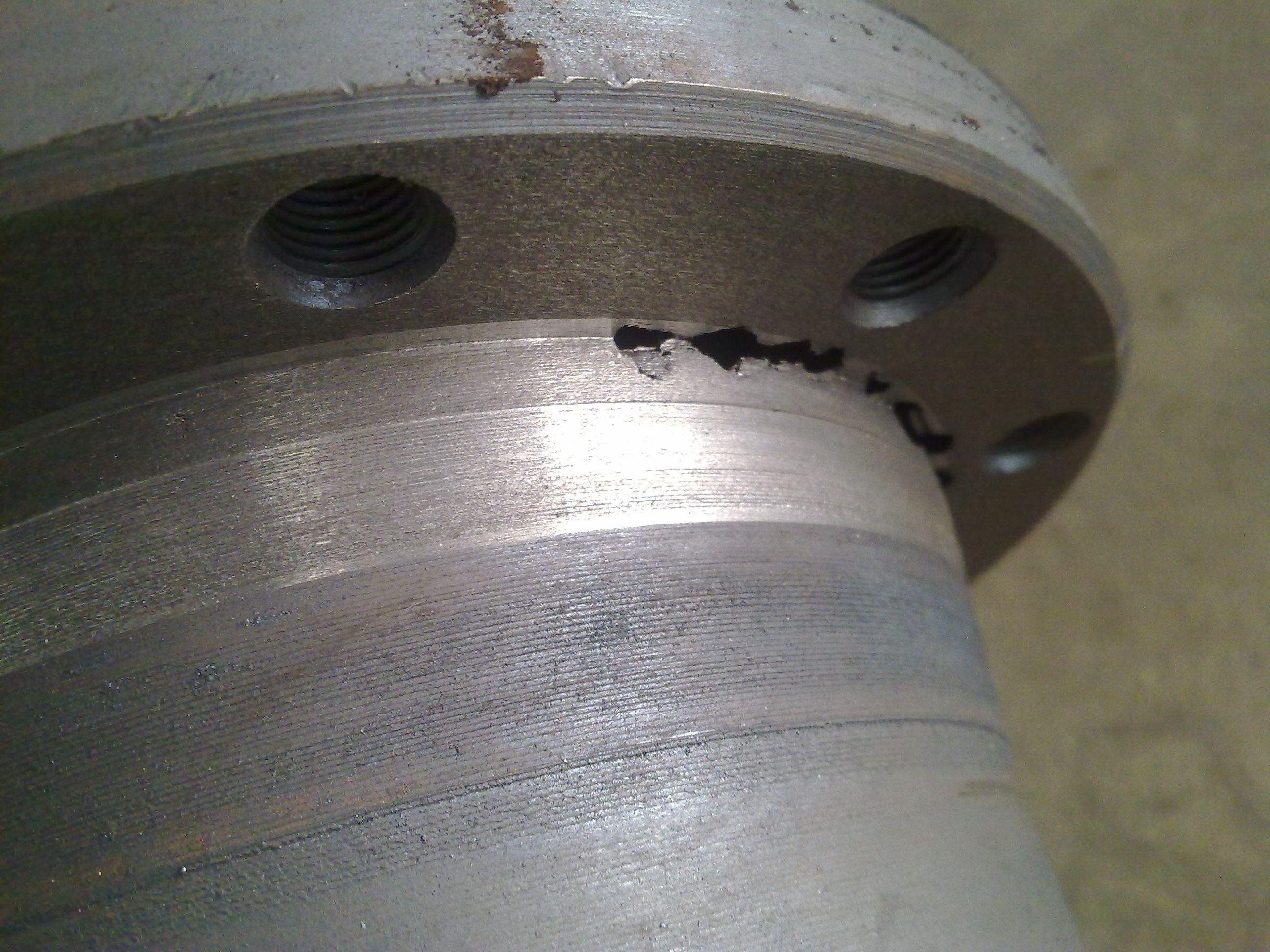 อะไรคือสาเหตุของข้อบกพร่องรอยแตกร้าวของเหล็กหล่อ?