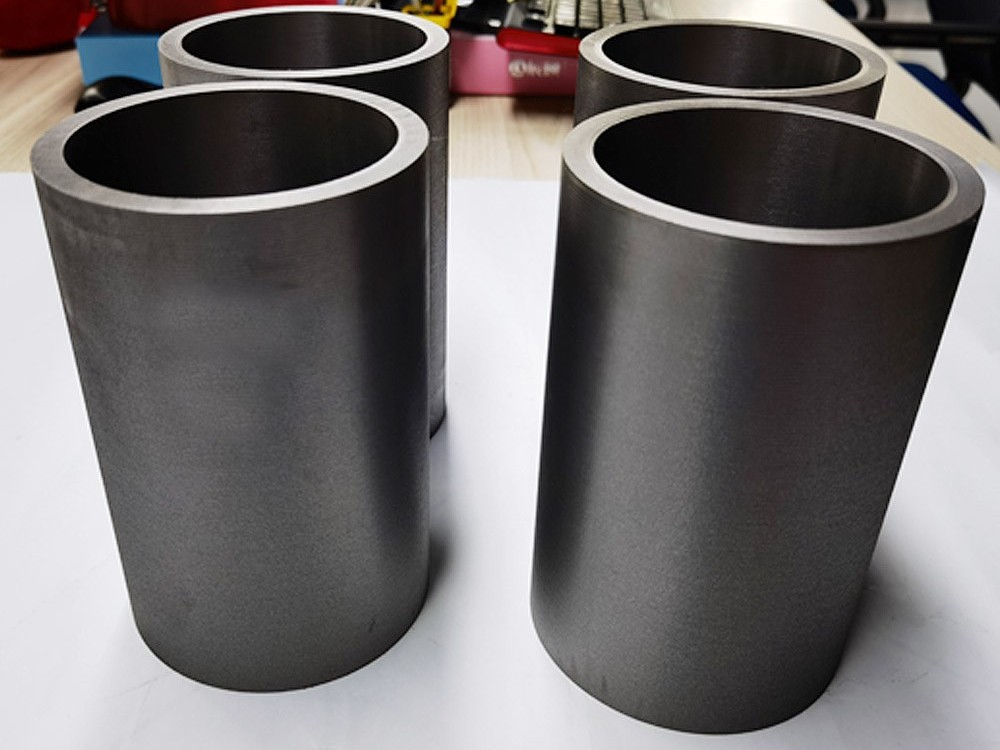 ซิลิคอนสูงหรือต่ำมีผลกระทบอย่างไรต่อประสิทธิภาพการประมวลผลเชิงกลของเหล็กหล่อเทา 200?